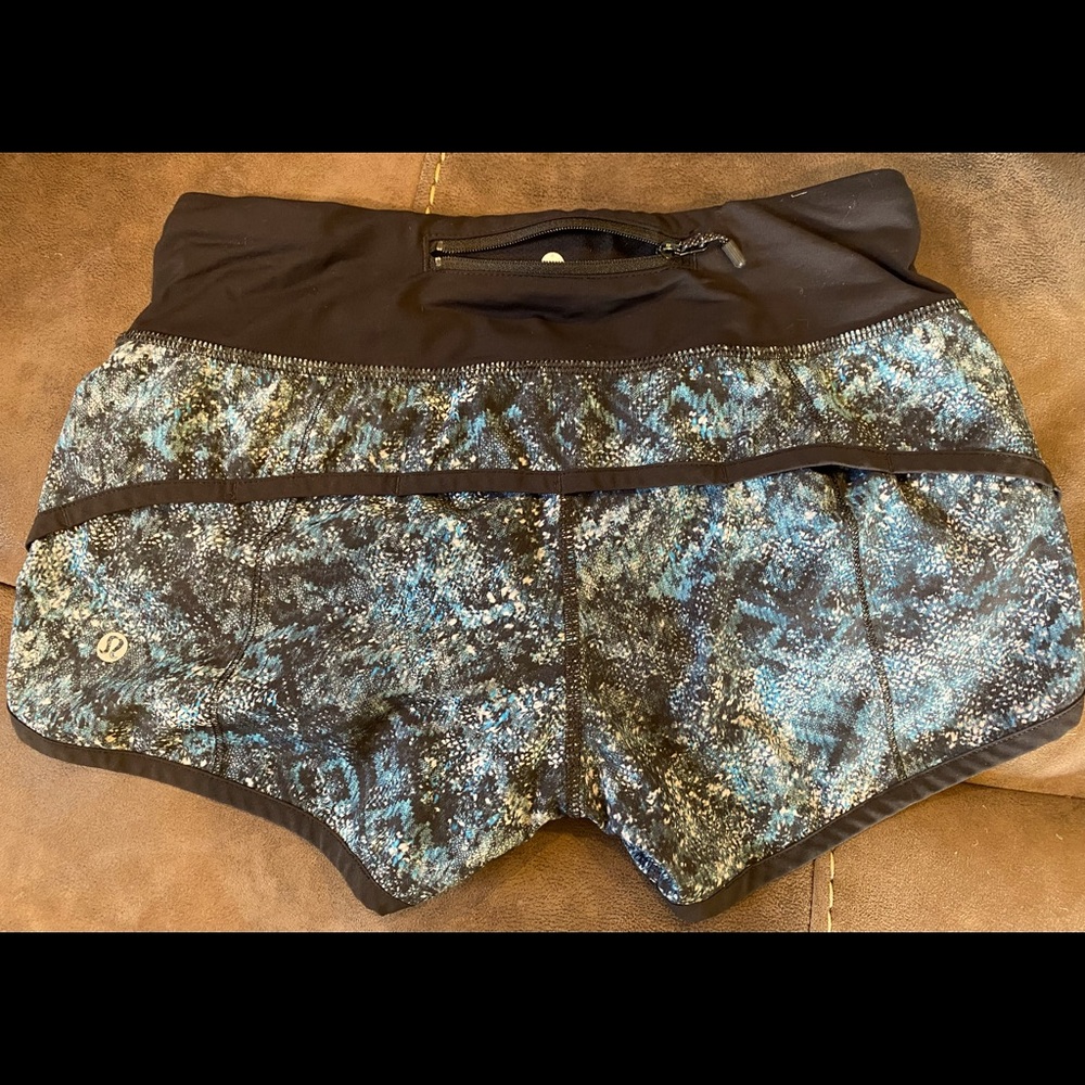Lululemon Speed Up short 2.5”